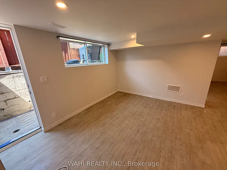 255 Carson Dr #2 — Photo 12