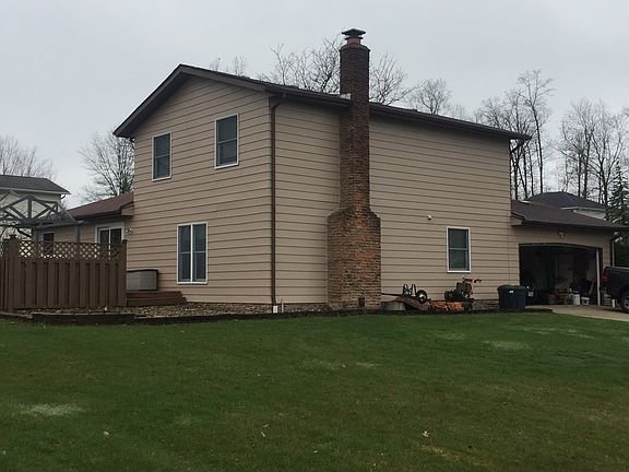 2nd image of 8760 Oakwood Ln