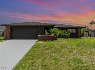 1154 SE 32nd St, Cape Coral, FL 33904