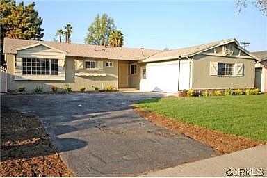 3rd image of 1349 Edgehill Dr