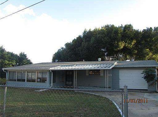 1st image of 1402 Lakecrest Dr