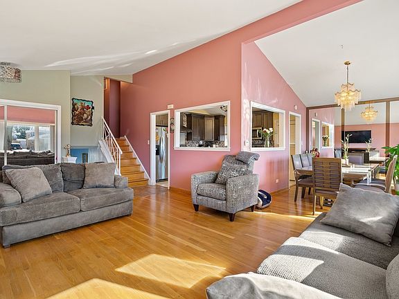 2nd image of 5222 Jarvis Ave