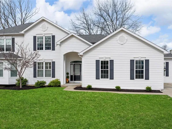 10411 Conway Rd, Saint Louis, MO 63131