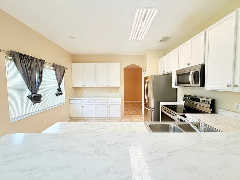 4208 Lugano Ct — Photo 6