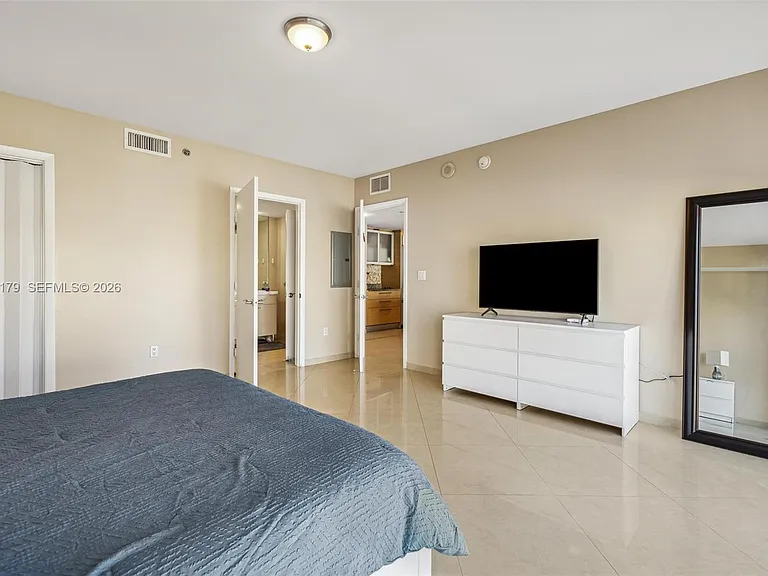 1830 S Ocean Dr #907 — Photo 13
