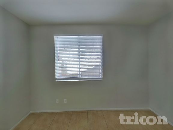 3rd image of 2911 Extravagant Ave