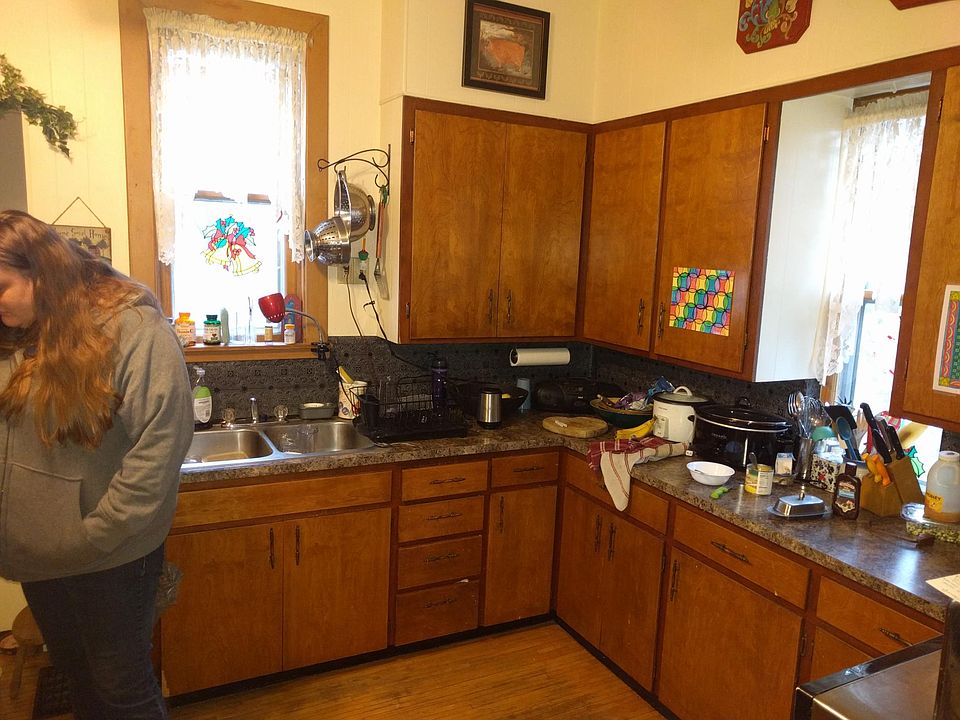 2nd image of 332 N Whitford St