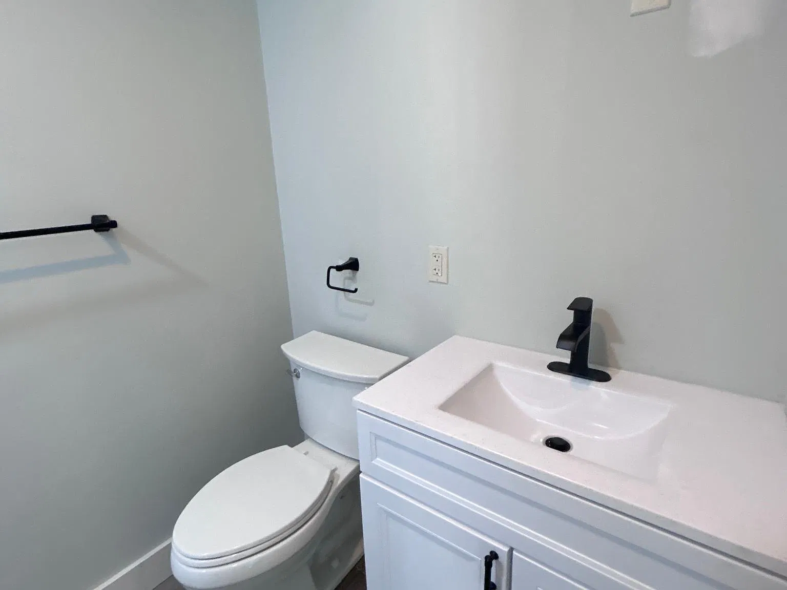 207 Simmons Ct — Photo 4