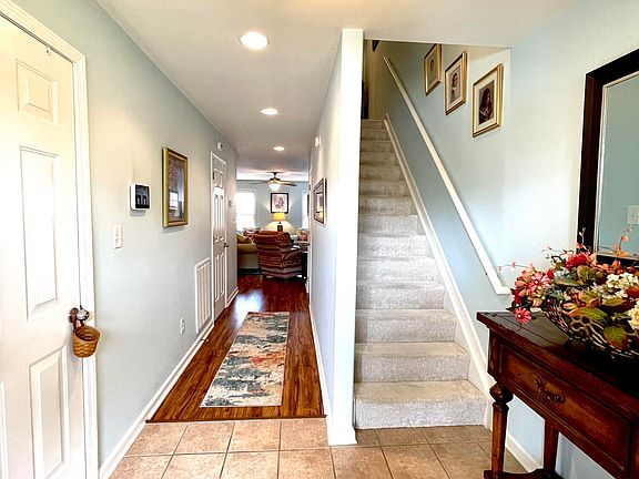 3rd image of 3133 Daly Pl