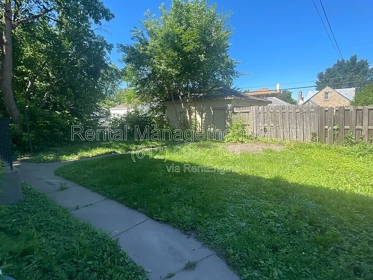 1649 Russell Ave N #2 — Photo 25