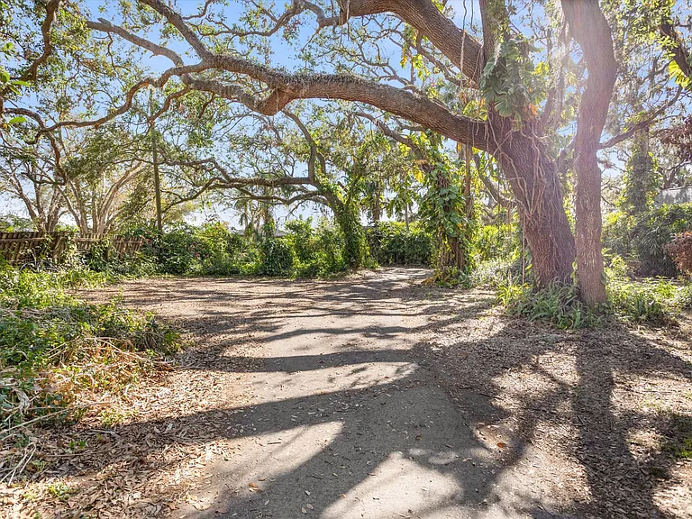 8725 Erie Ln — Photo 9