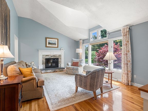5th image of 28 Brooks Rd