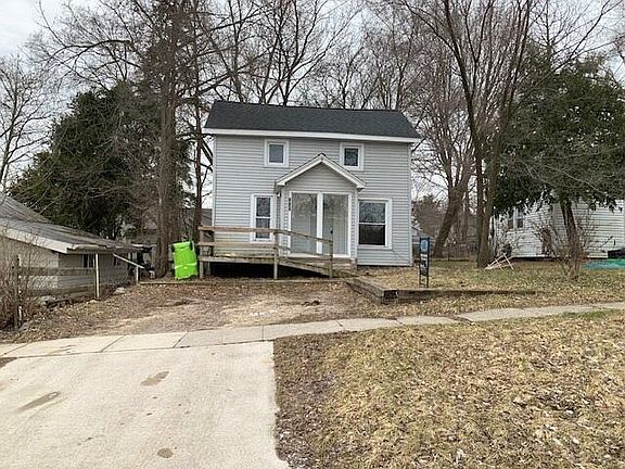 2nd image of 205 W Montcalm St