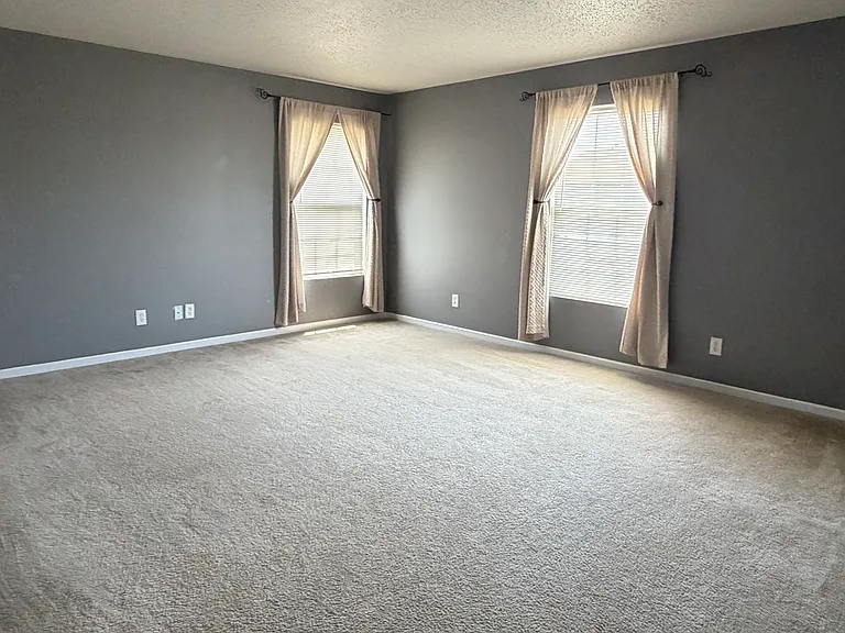 936 Springside Ct — Photo 9
