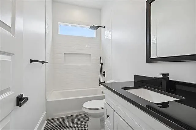 3016 S Saratoga St — Photo 14