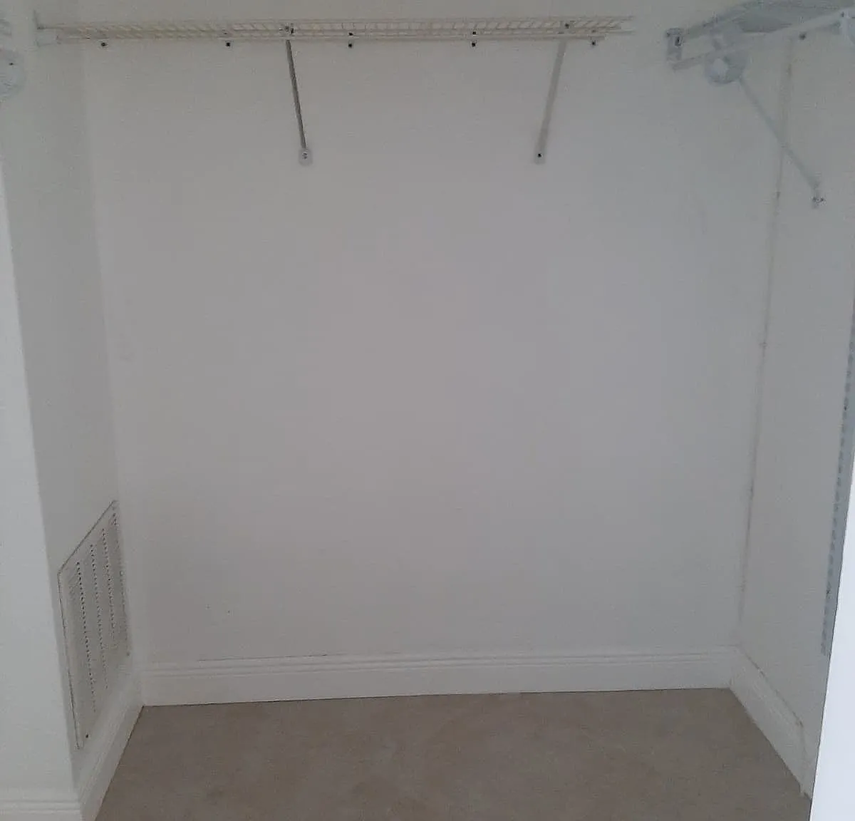 Studio, 580 sqft, $2,400 — Photo 3