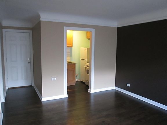 4th image of 1375 N Washington St APT 107