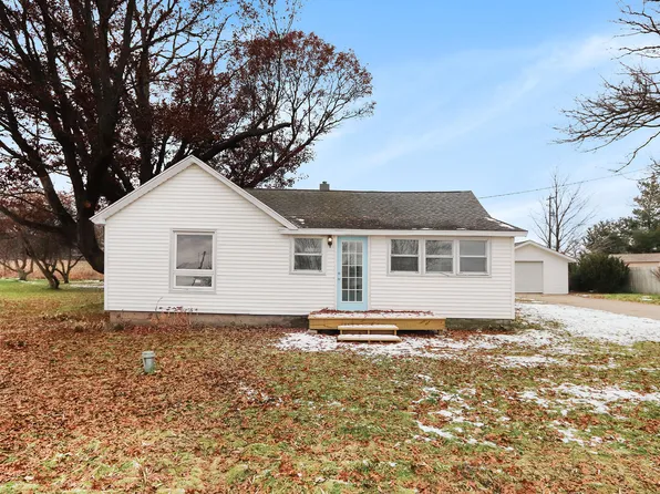12751 Redmond Ave NE, Cedar Springs, MI 49319