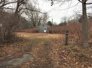24 Edes St, Plymouth, MA 02360