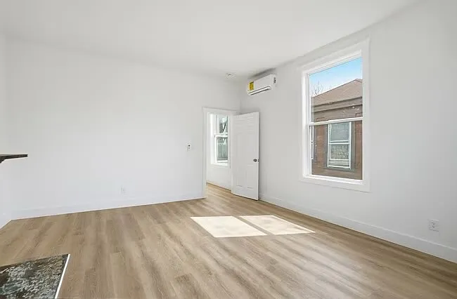 2210 Eureka Ter — Photo 23