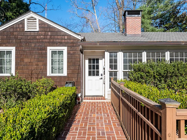 63 Beverly Rd NE #GUEST HOUSE — Photo 41