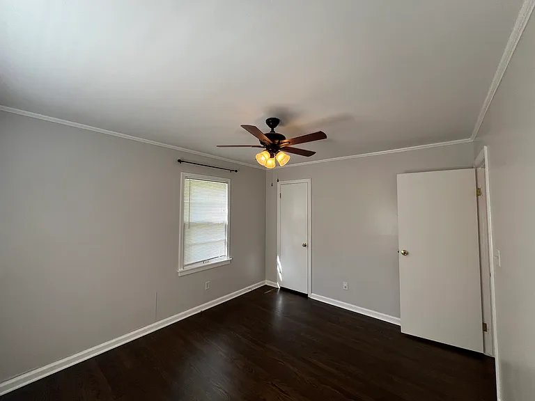 9601 Walnut St — Photo 15