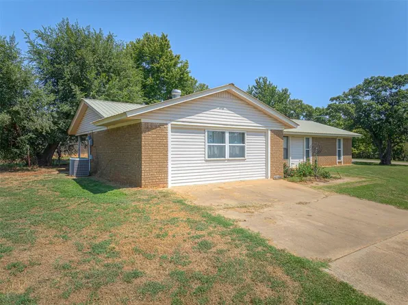 116 S Cimarron Dr, Stillwater, OK 74059