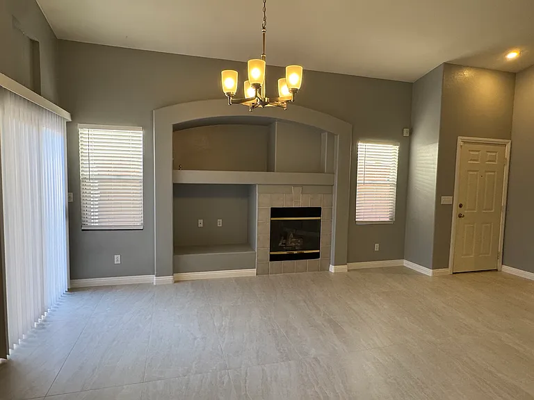 10026 Yellow Canary Ave — Photo 8