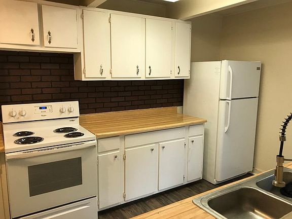 5th image of 912 N 70th St