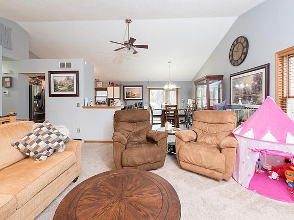 5th image of 14805 Burnsville Pkwy W