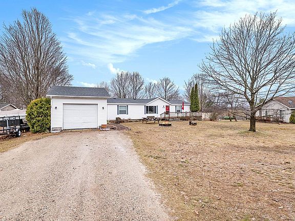 3rd image of 10925 Scenic Dr