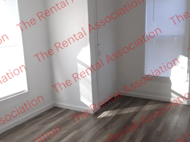 315 Pershing St — Photo 6