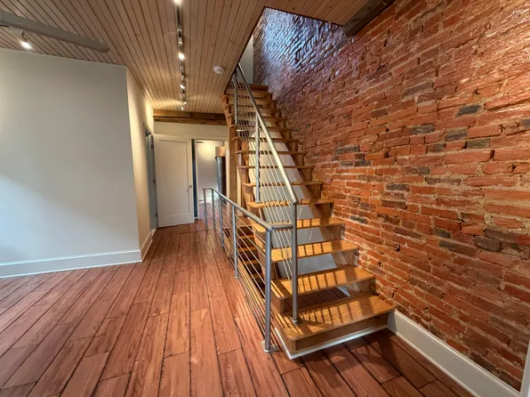 15 W 3rd St, Media, PA 19063