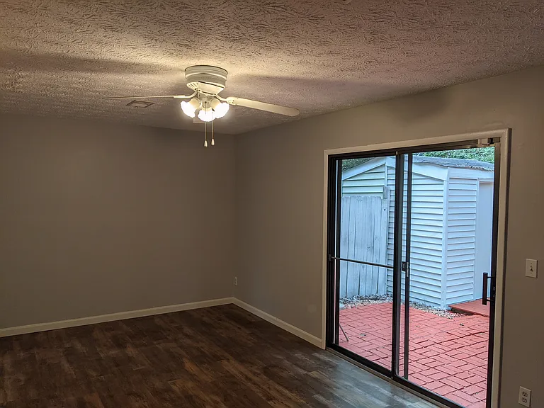 6463 Meadow Rue Dr — Photo 4