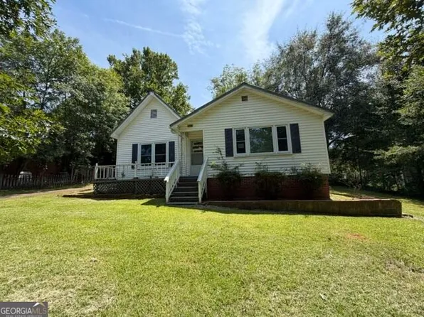 105 Glenn St, Valley, AL 36854