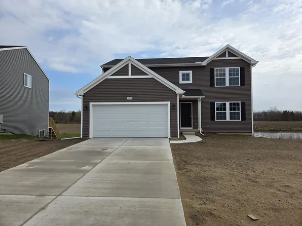 13729 Oasis Ave, Holland, MI 49424