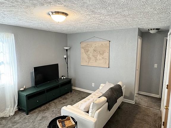 5th image of 32 W Welch Ave APT A