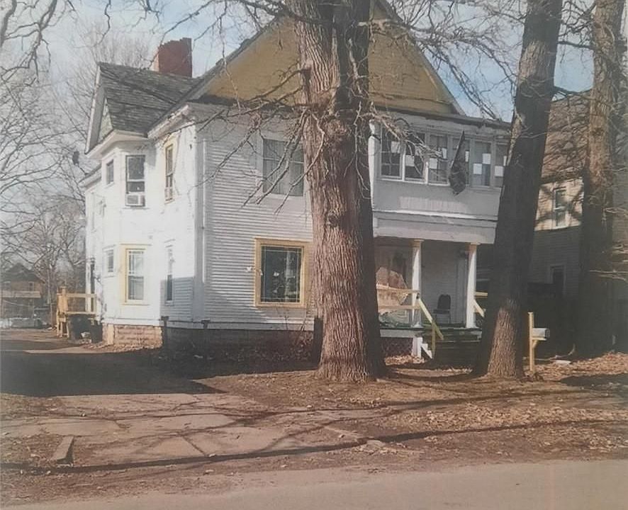1st image of 433 Olive St