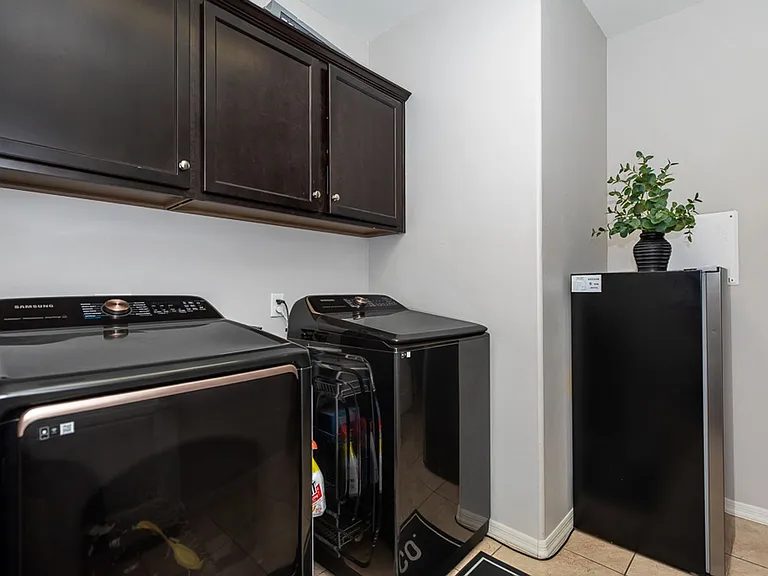 6577 E 34th Ln — Photo 34