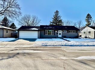 1225 3rd St NW, Watertown, SD 57201