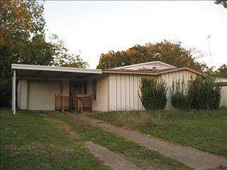 1st image of 2919 Shenstone Dr