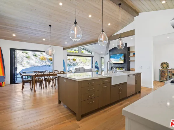 6328 Paseo Canyon Dr, Malibu, CA 90265