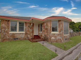 4818 Fannin Dr, Galveston, TX 77551