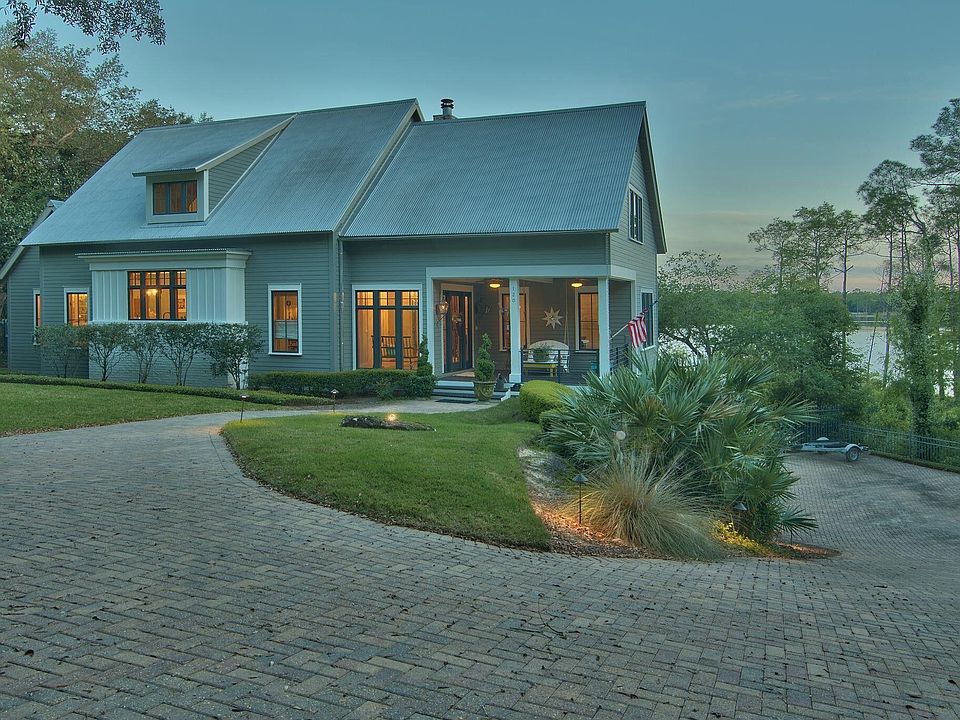 2nd image of 120 Bayou Dr