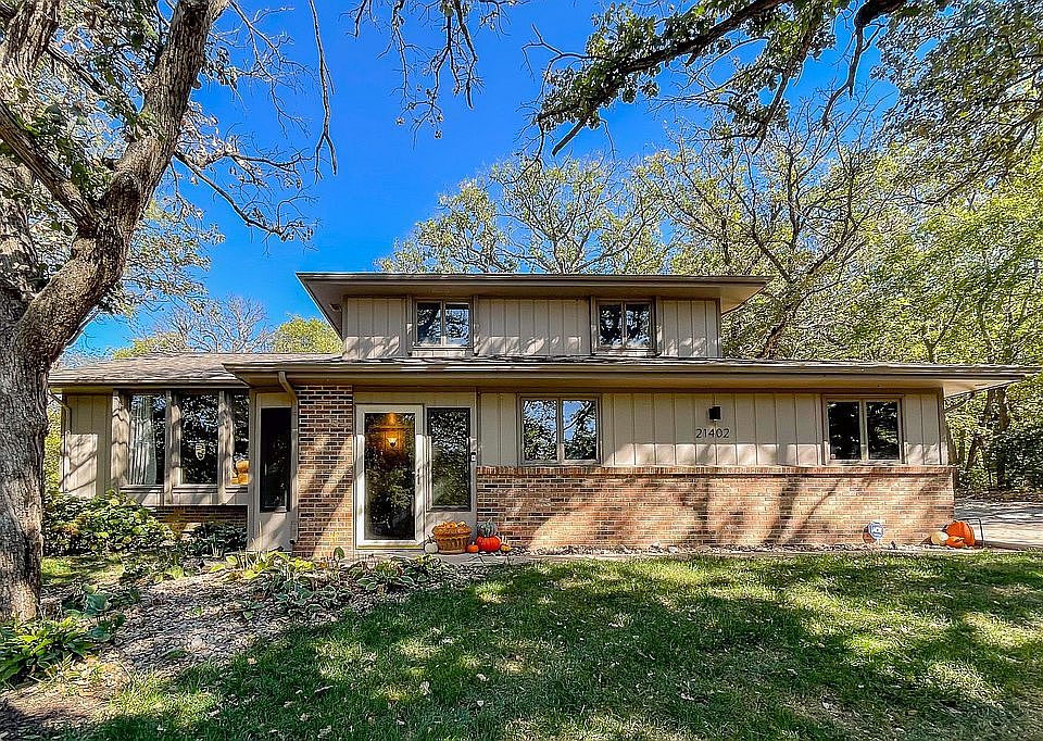 1st image of 21402 Ash Cir