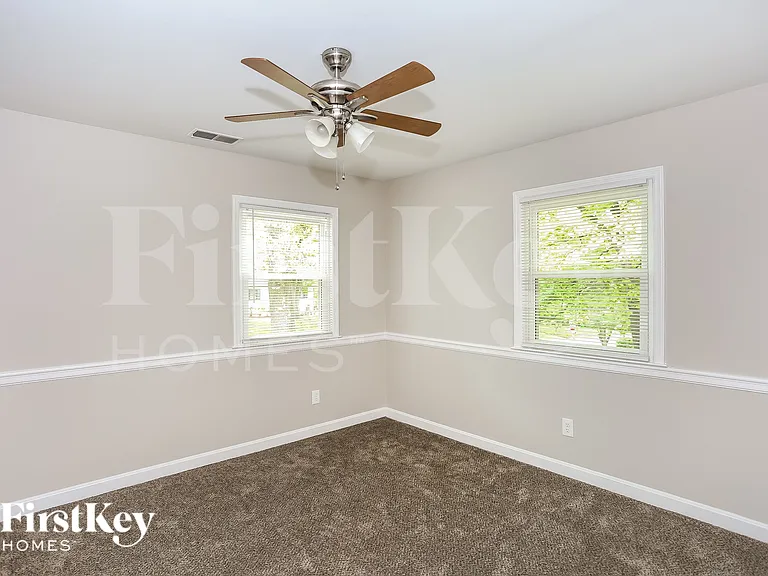 6404 Pencade Ln — Photo 13
