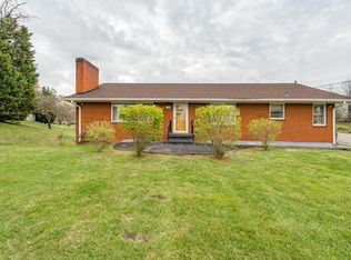 700 E Mountcastle Dr, Johnson City, TN 37601