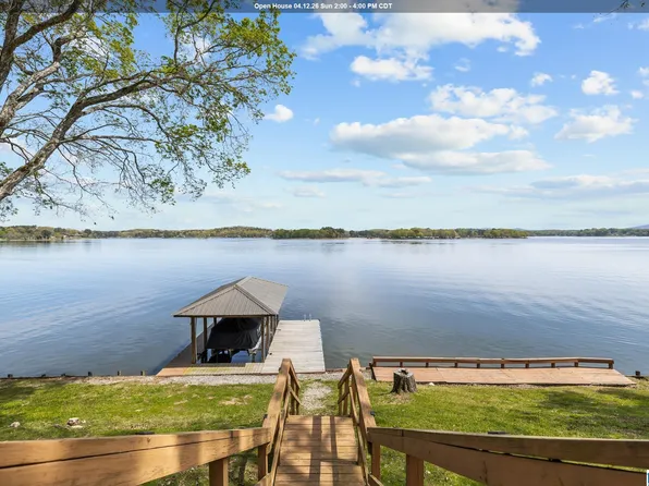 1110 Lakeside Dr, Talladega, AL 35160