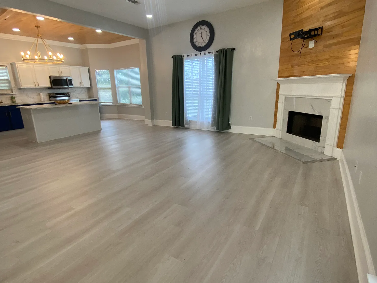 3 bed, 2056 sqft, $2,500 — Photo 3