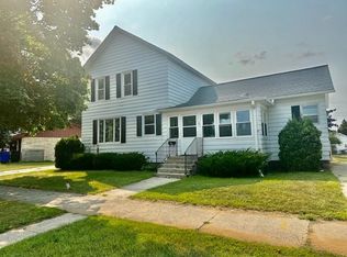 271 W Front St, Peshtigo, WI 54157